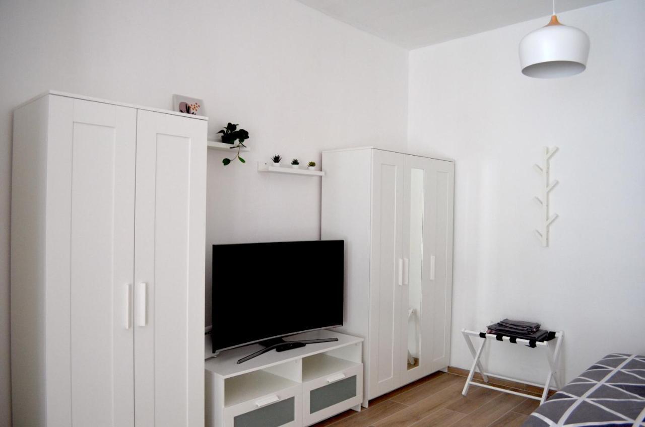 Apartament Bed&Coffee Milano Zewnętrze zdjęcie